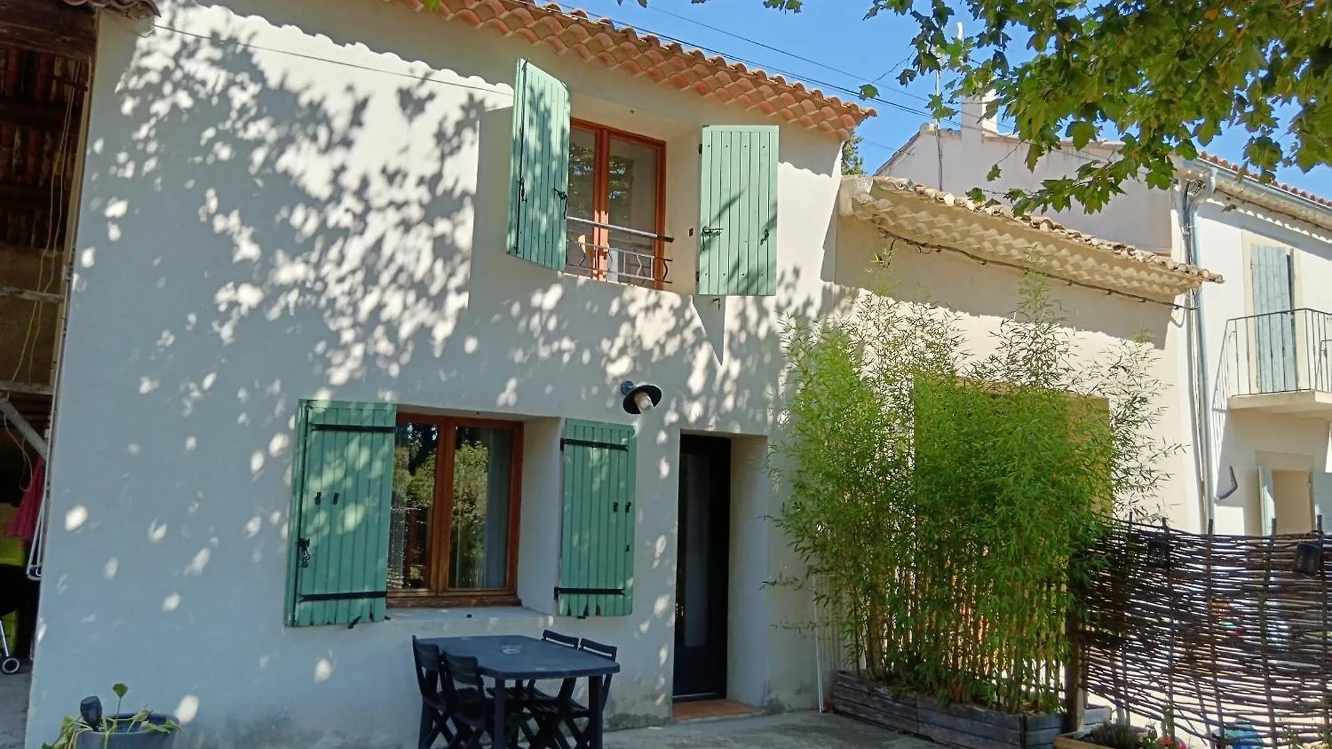 Hébergement de vacances Gîte des deux platanes Orgon France