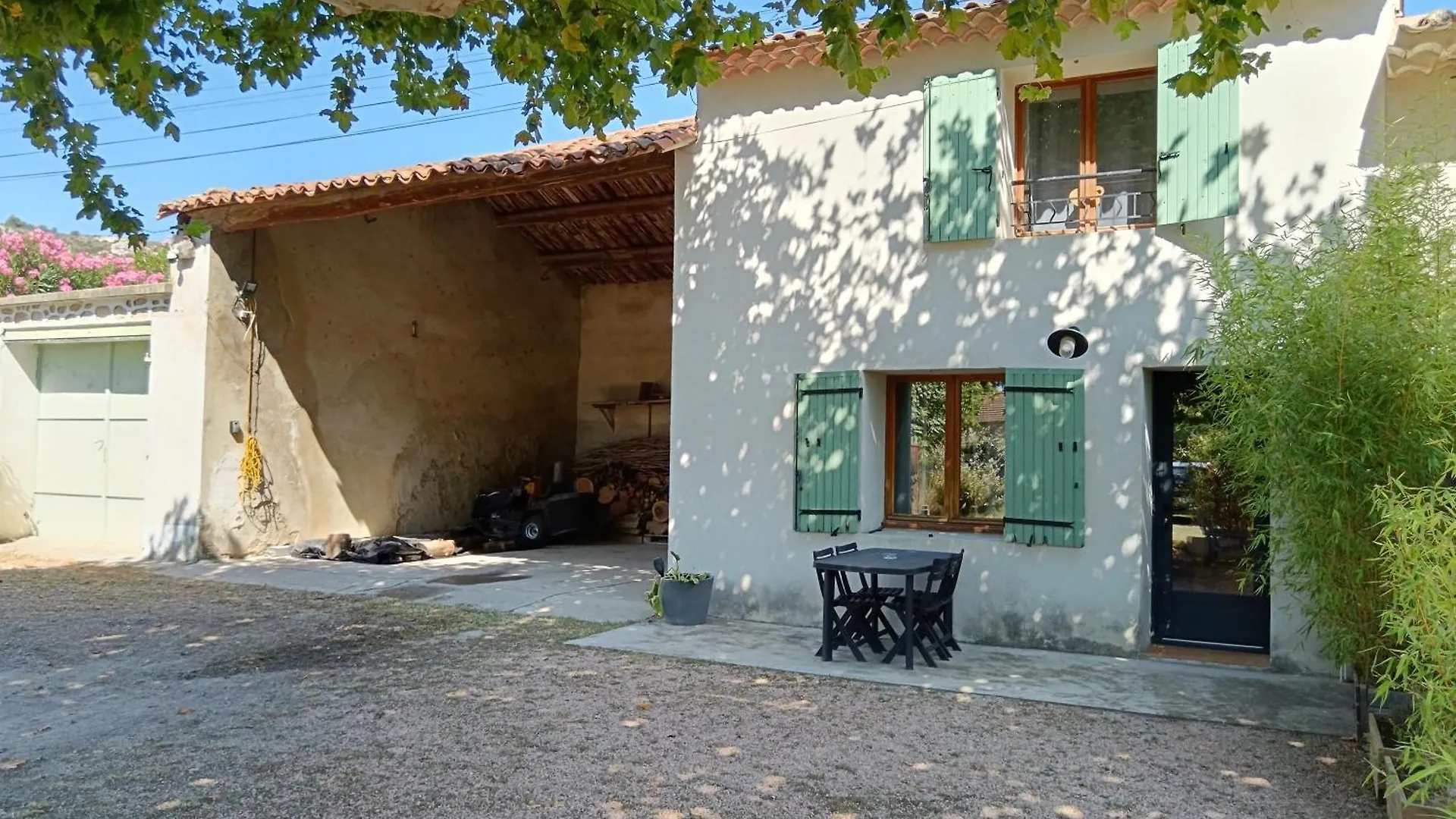 Gîte des deux platanes Orgon Hébergement de vacances